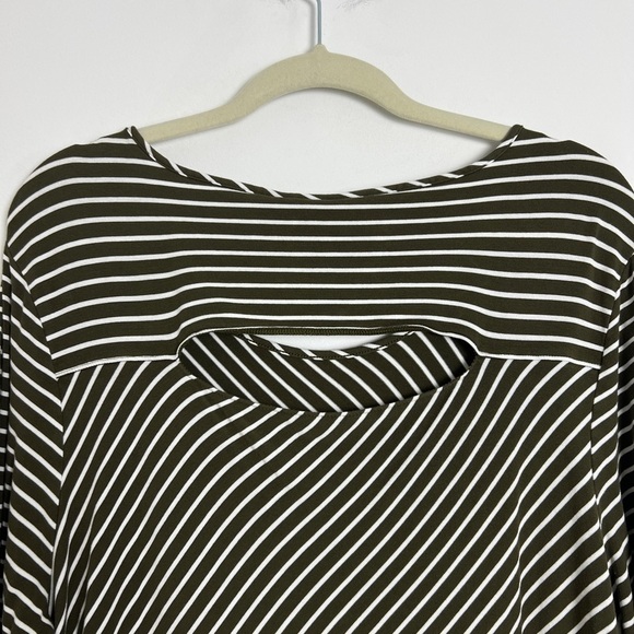 Chico's Forever Striped Tee Olive Green Stretch Back Cutout Tunic Essential Tee - Picture 9 of 15